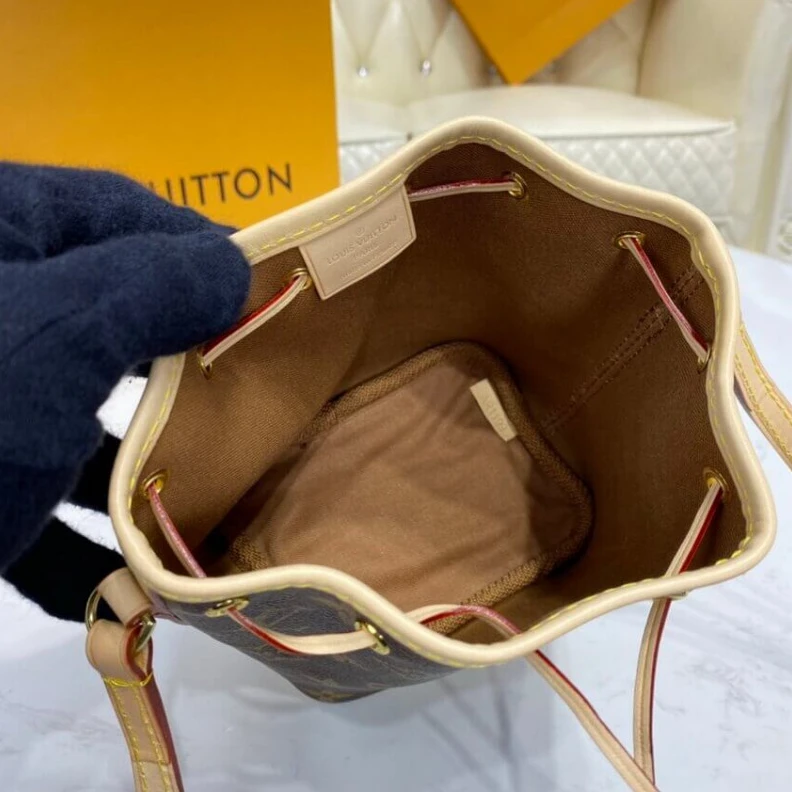 Replica bag Strap: No Louis Vuitton Monogram Nano Noe