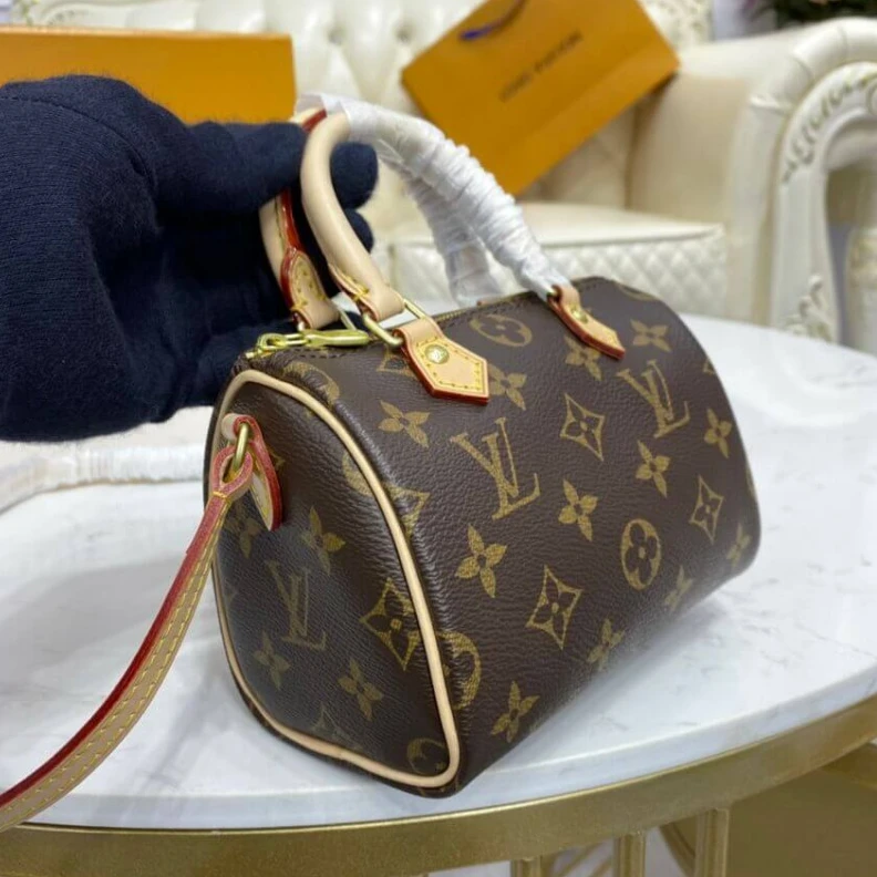 Mythick.ru Monogram LV Monogram Nano Speedy