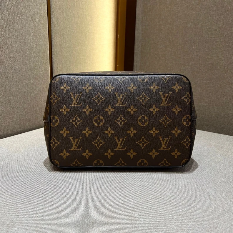 Replica bags lv Goldcolor Louis Vuitton Monogram Neonoe MM Bucket Bag Black