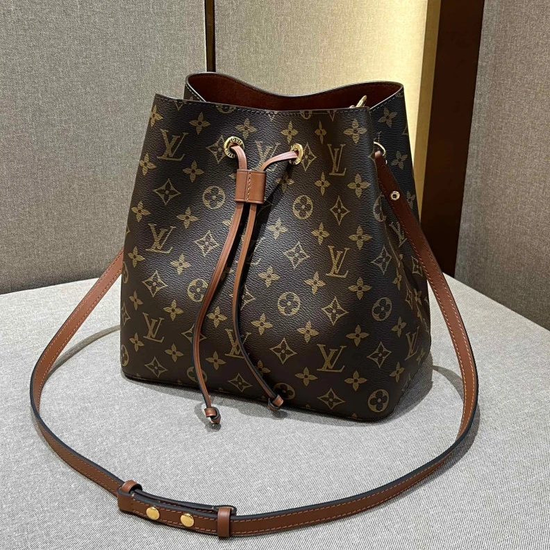 Replica bags lv Metal eye Louis Vuitton Monogram Neonoe MM Bucket Bag Caramel