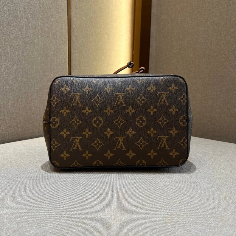 Replica bags lv Metal eye Louis Vuitton Monogram Neonoe MM Bucket Bag Caramel