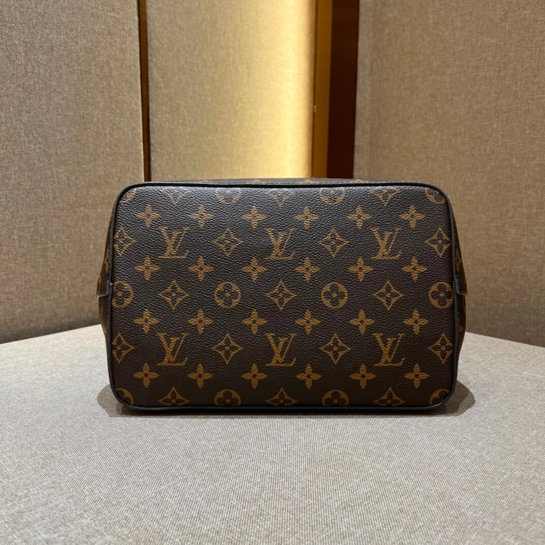 Louis vuitton locations 26 x 26 x Louis Vuitton Monogram Neonoe MM Bucket Bag Red