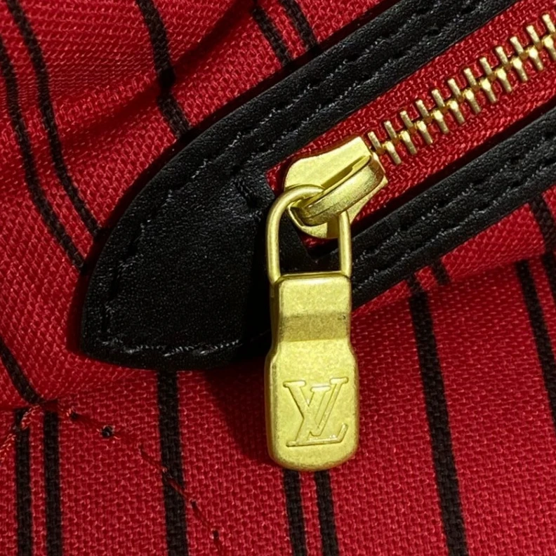 Replica bags 31 x 28 x Louis Vuitton Monogram Neverfull MM Black Red
