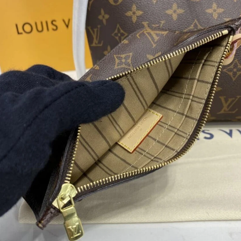 Mythick ru Flat, tex Louis Vuitton Monogram Neverfull PM Beige