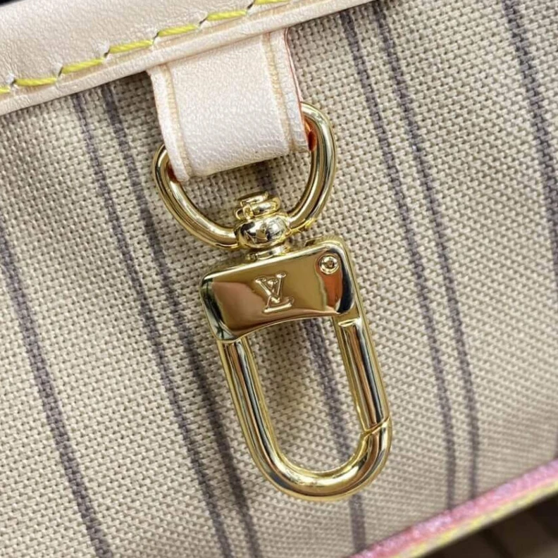 Mythick ru Flat, tex Louis Vuitton Monogram Neverfull PM Beige