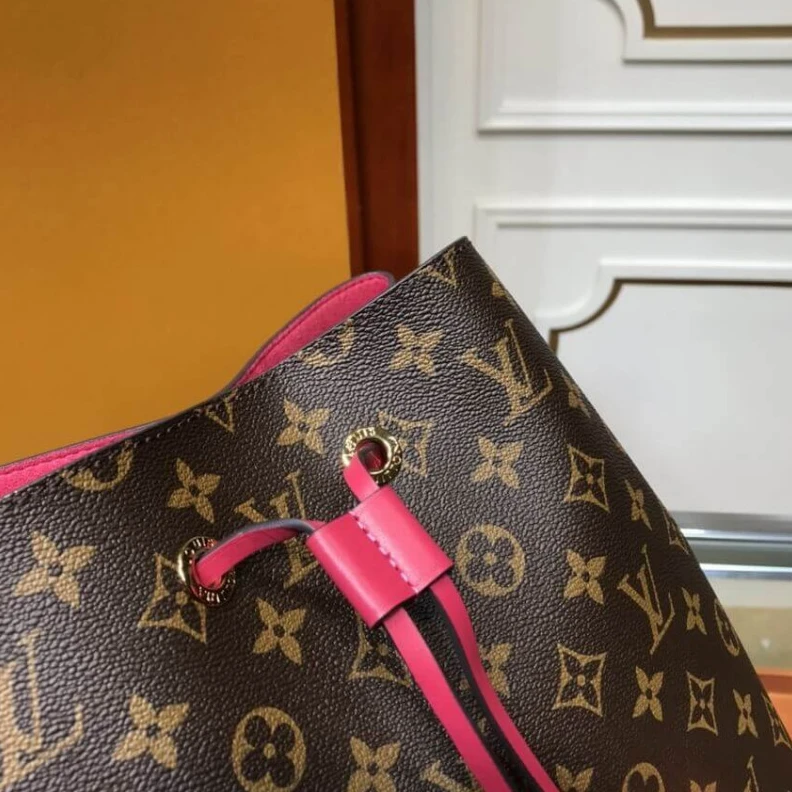 Mythick.ru Monogram Louis Vuitton Monogram Néonoé MM Rosy