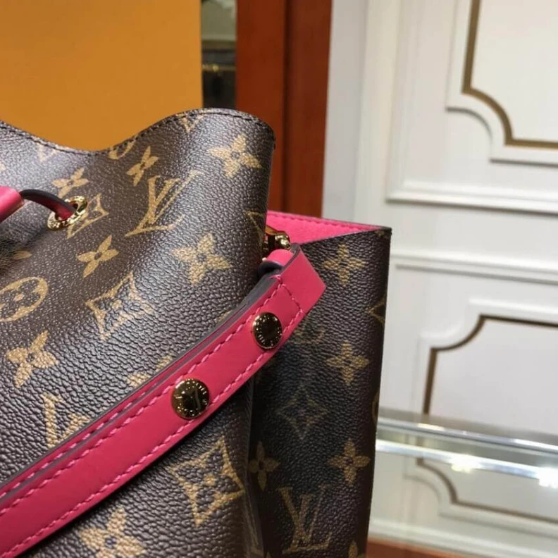 Mythick.ru Monogram Louis Vuitton Monogram Néonoé MM Rosy