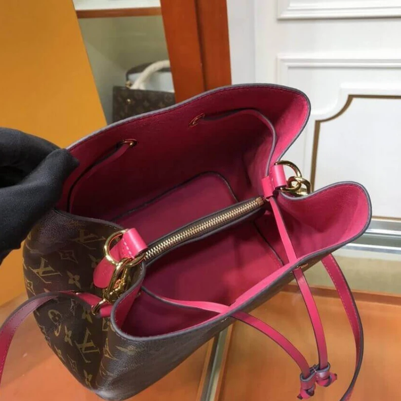 Mythick.ru Monogram Louis Vuitton Monogram Néonoé MM Rosy