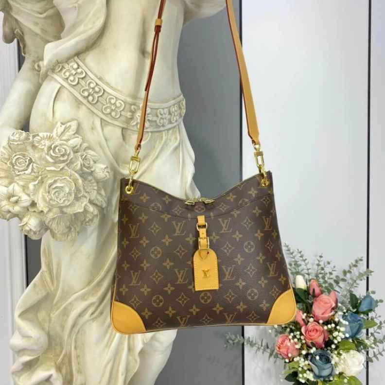 Top lv 2 leather Louis Vuitton Monogram Odeon MM Natural