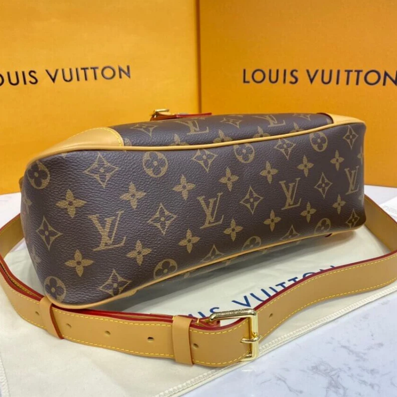 Top lv 2 leather Louis Vuitton Monogram Odeon MM Natural