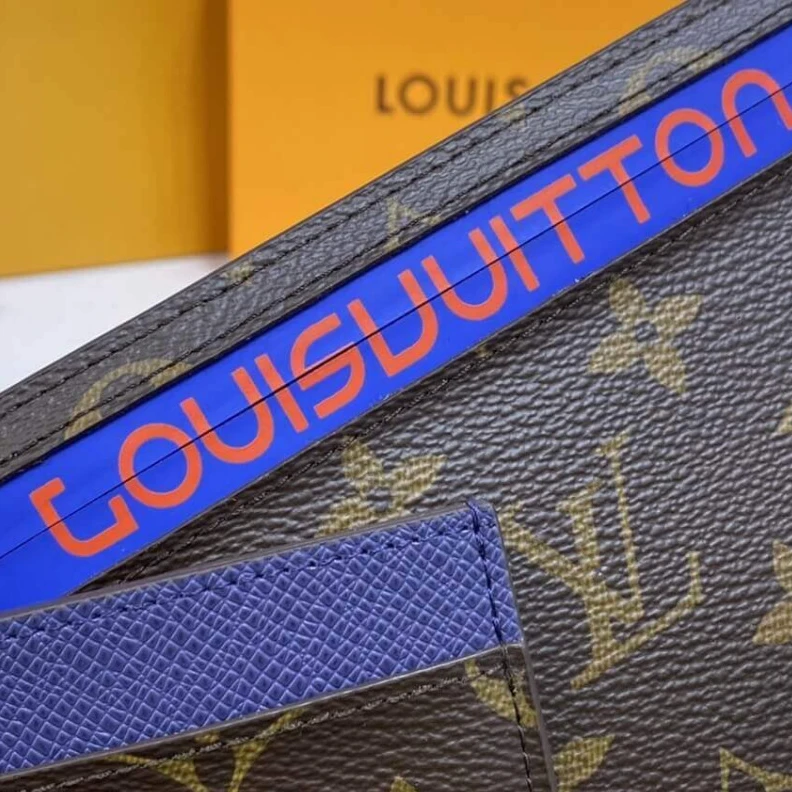Mythick.ru This styli Louis Vuitton Monogram Outdoor Ribbon Pouch