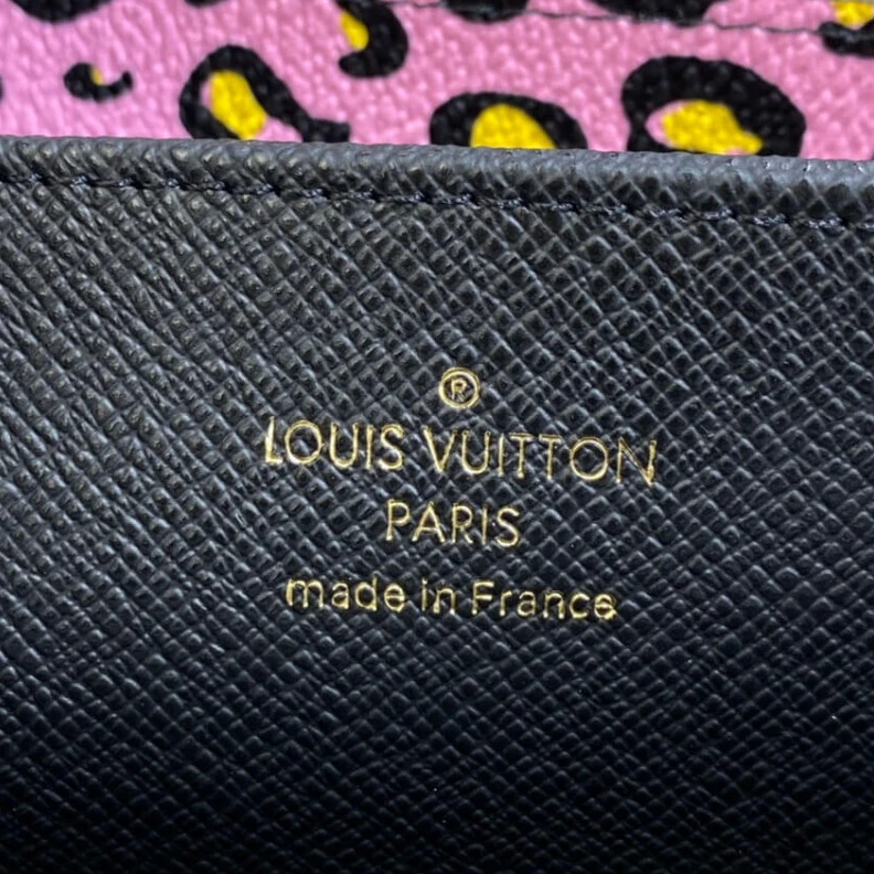 Mythick ru 2 inside Louis Vuitton Monogram Pattern Zippy Wallet Black
