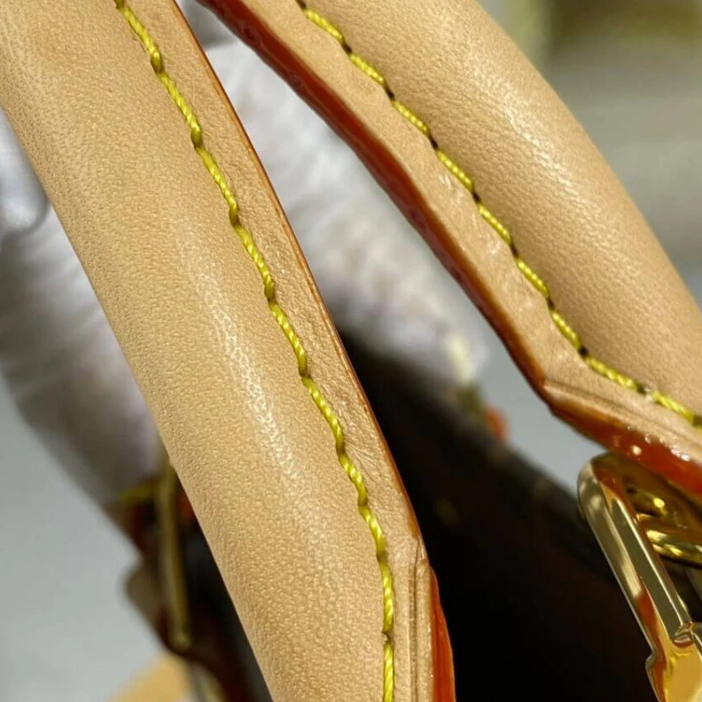 Louis vuitton locations Handle:Do Louis Vuitton Monogram Petit Sac Plat