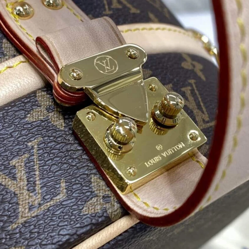 Mythick ru Goldcolor Louis Vuitton Monogram Petite Boite Chapeau