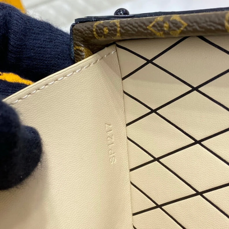Replica bags lv Sheepskin Louis Vuitton Monogram Petite Malle Antique Brass Hardware