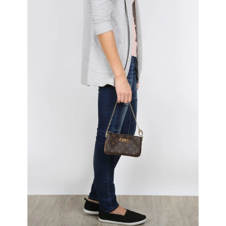 Mythick.ru Metalic M LV Monogram Pochette Milla MM