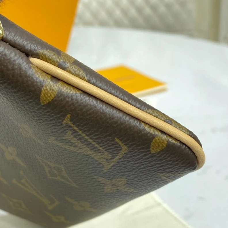 Mythick.ru Metalic M LV Monogram Pochette Milla MM