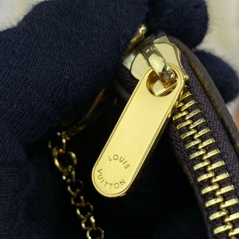Mythick.ru Metalic M LV Monogram Pochette Milla MM
