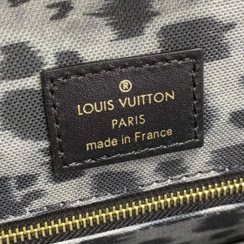 Mythick ru 2 inside Louis Vuitton Monogram Print Onthego GM Black