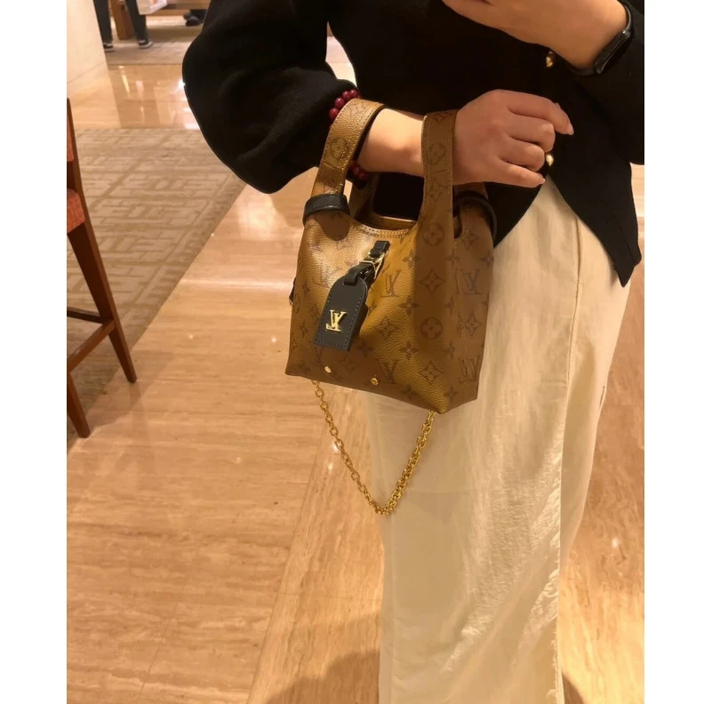 Top lv Atlantis B Louis Vuitton Monogram Reverse Canvas Atlantis BB Bag