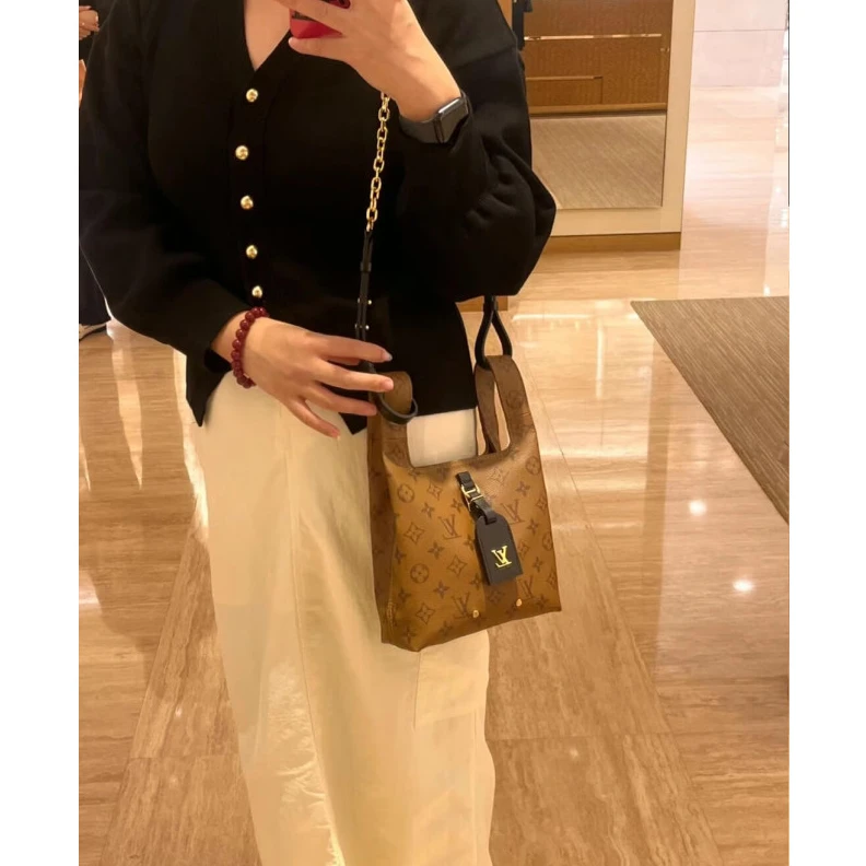 Top lv Atlantis B Louis Vuitton Monogram Reverse Canvas Atlantis BB Bag