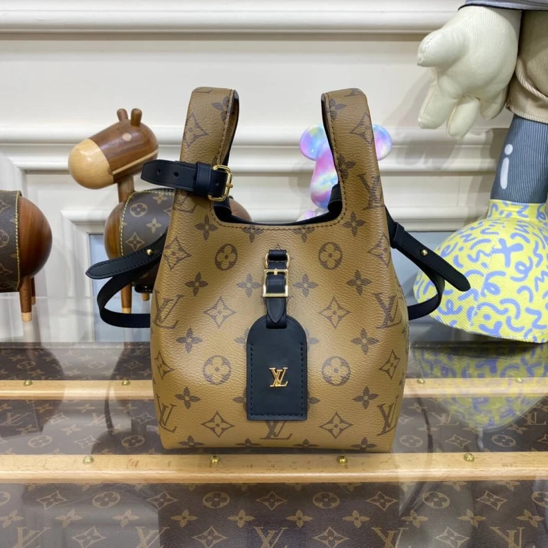 Top lv Atlantis B Louis Vuitton Monogram Reverse Canvas Atlantis BB Bag