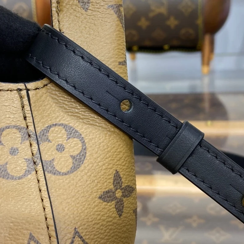 Top lv Atlantis B Louis Vuitton Monogram Reverse Canvas Atlantis BB Bag