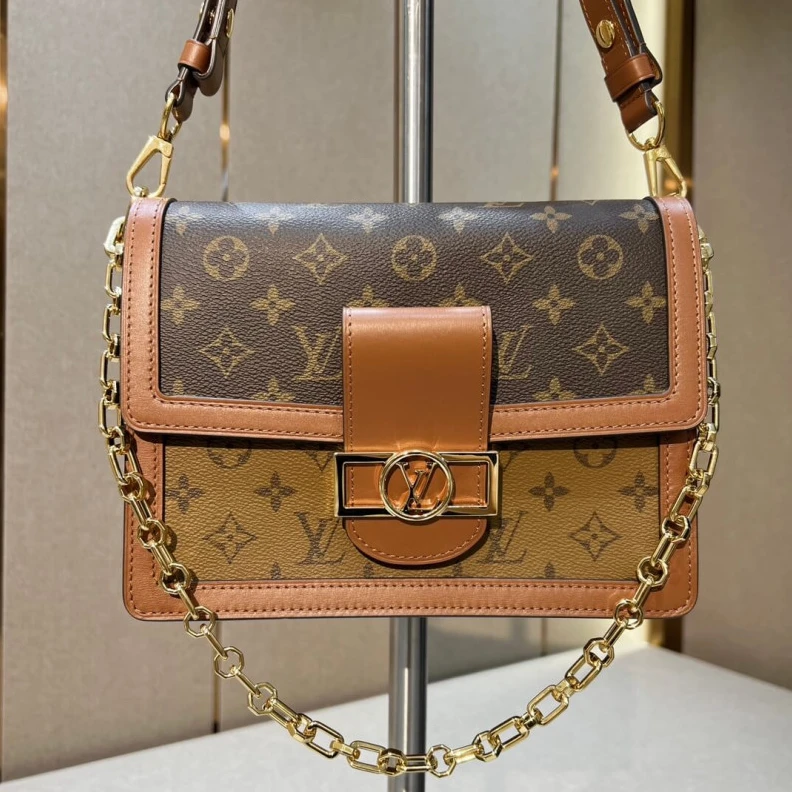 Mythick Inside ba LV Monogram Reverse Canvas Dauphine MM