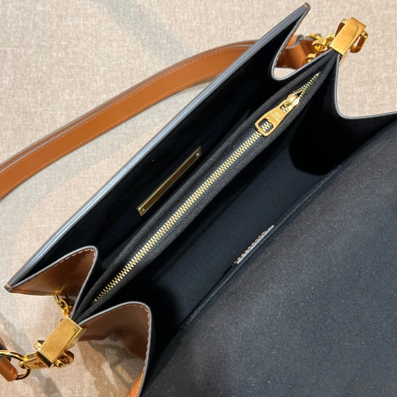 Mythick Inside ba LV Monogram Reverse Canvas Dauphine MM