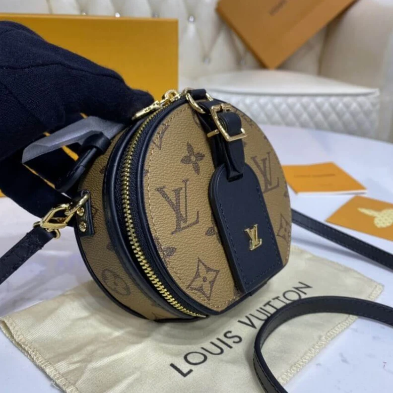 Mythick Name tag LV Monogram Reverse Canvas Mini Boite Chapeau