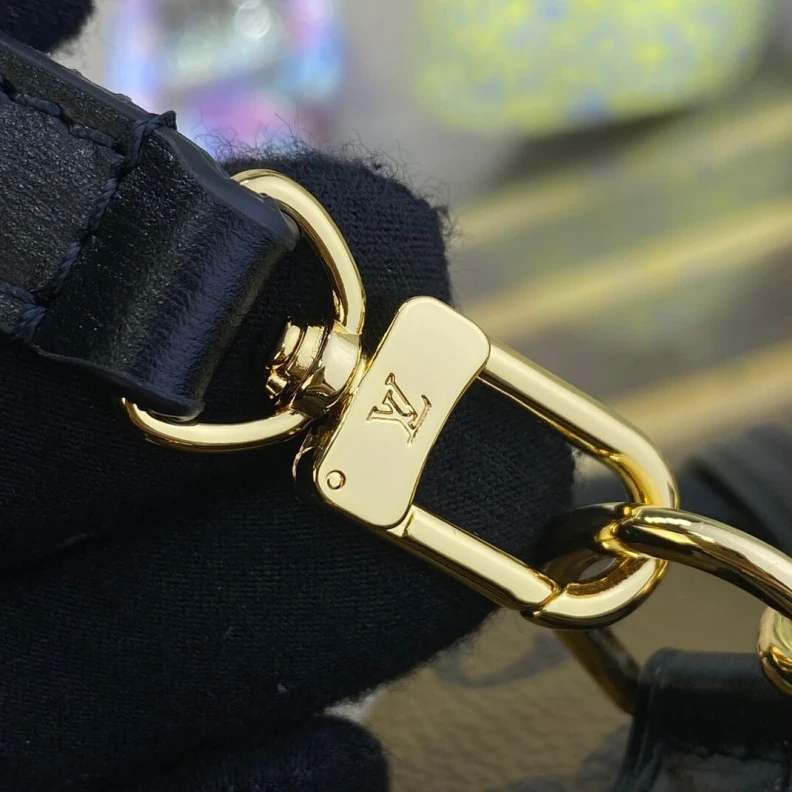 Replica bag Trunk sty Louis Vuitton Monogram Reverse Canvas Noe Purse