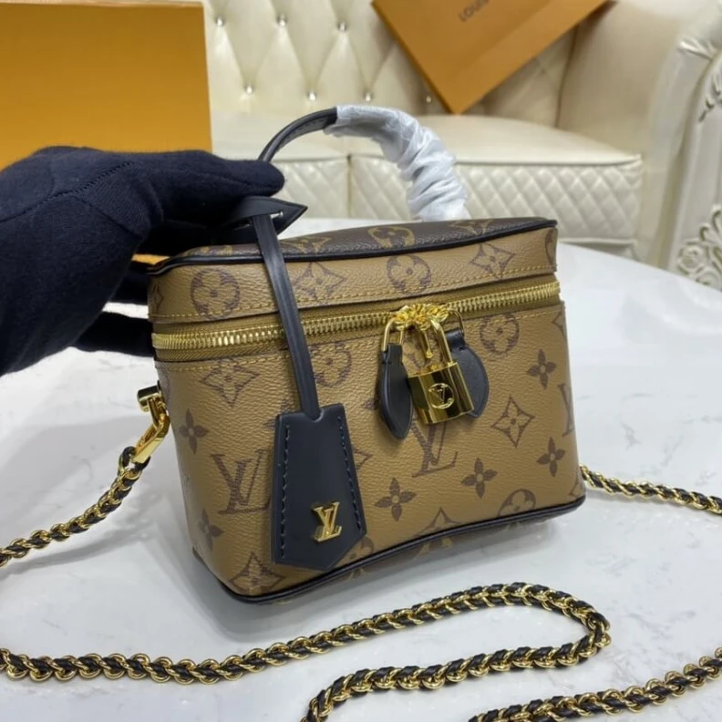 For Spring LV Monogram Reverse Vanity PM