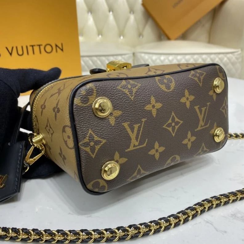 Lv belts replica For Spring LV Monogram Reverse Vanity PM