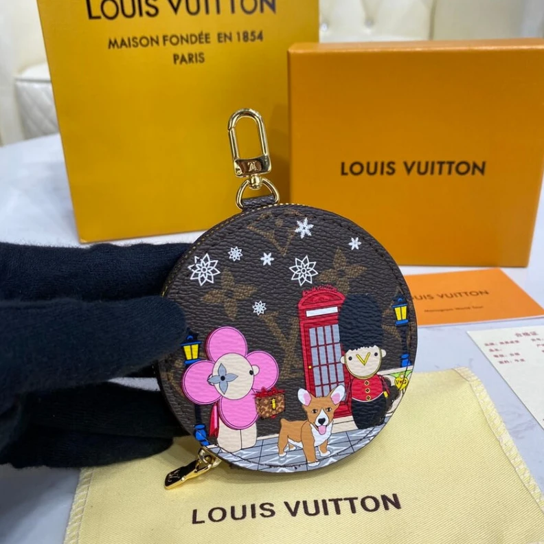 Goldcolor Louis Vuitton Monogram Round Coin Purse