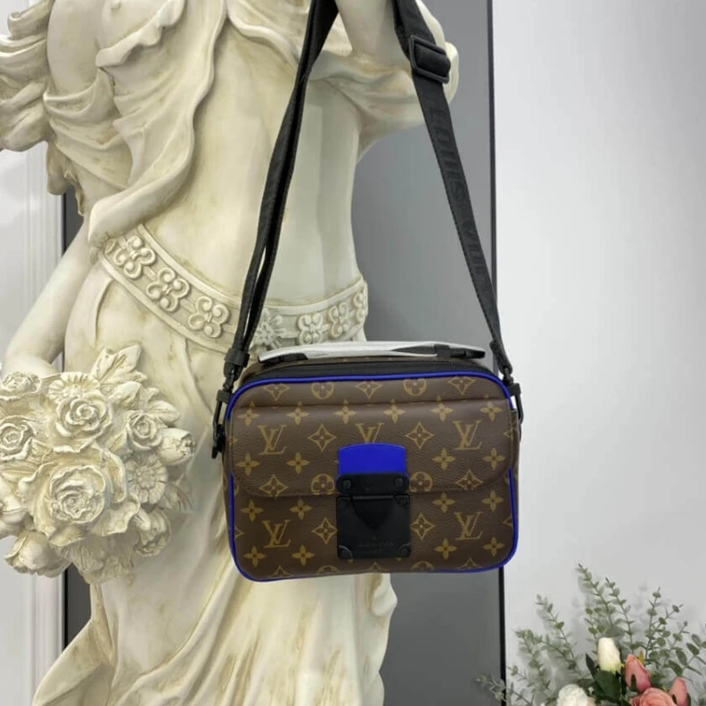 Mythick.ru Handle: S Louis Vuitton Monogram S Lock Messenger Bag Blue