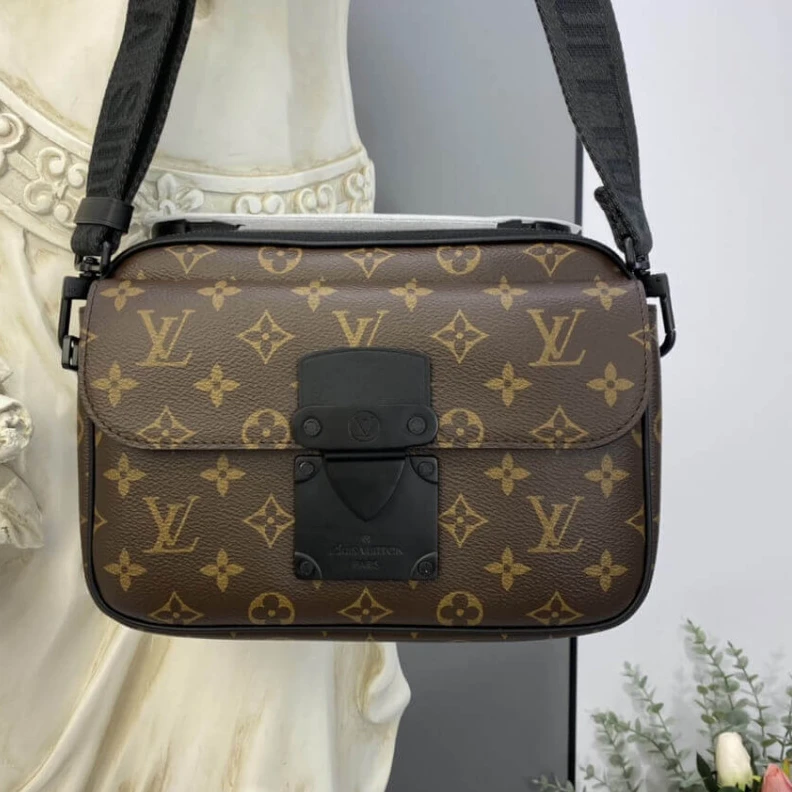 Top lv Inside fl Louis Vuitton Monogram S Lock Messenger Bag