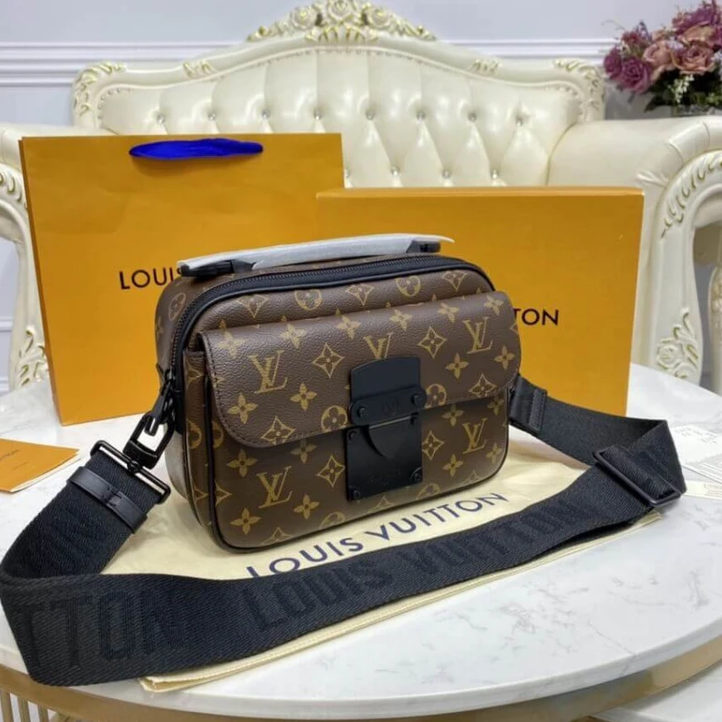 Top lv Inside fl Louis Vuitton Monogram S Lock Messenger Bag