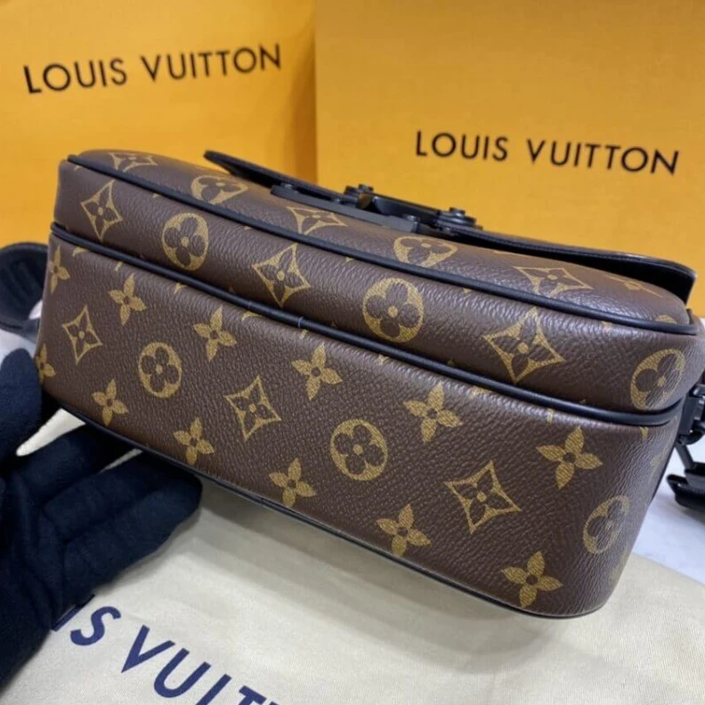 Top lv Inside fl Louis Vuitton Monogram S Lock Messenger Bag