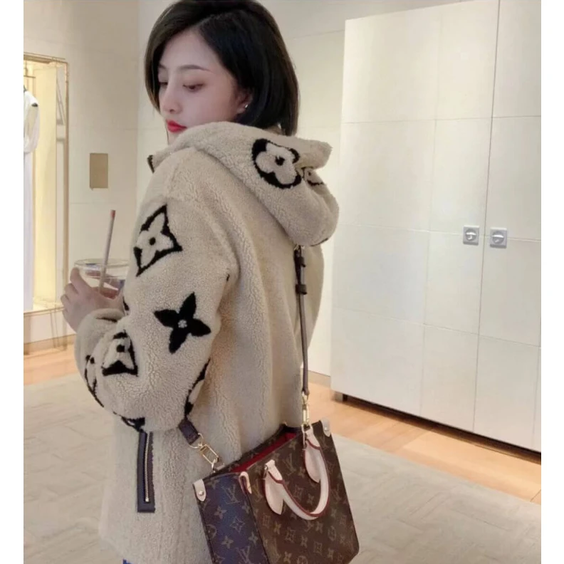 Mythick ru Strap Dro Louis Vuitton Monogram Sac Plat BB