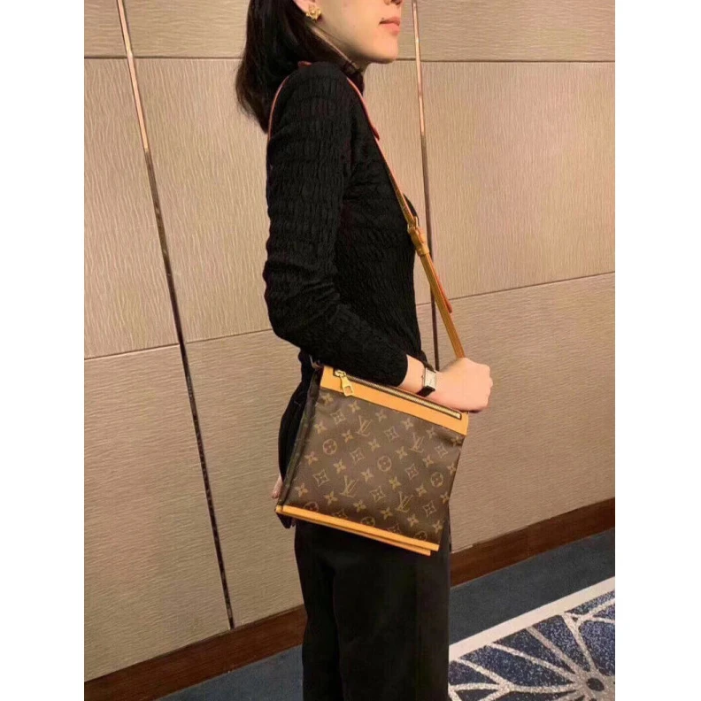 Replica bags lv 22 x 4 x Louis Vuitton Monogram Saumur Messenger PM