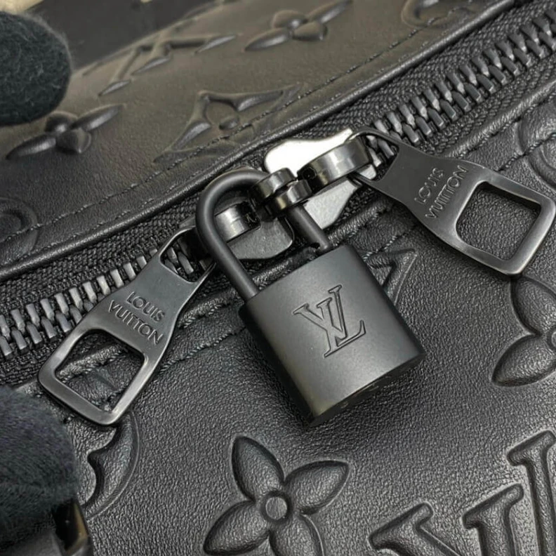 Replica bag Handle:Si Louis Vuitton Monogram Seal Keepall Bandoulière 50 Black