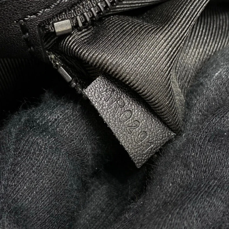Replica bag Handle:Si Louis Vuitton Monogram Seal Keepall Bandoulière 50 Black