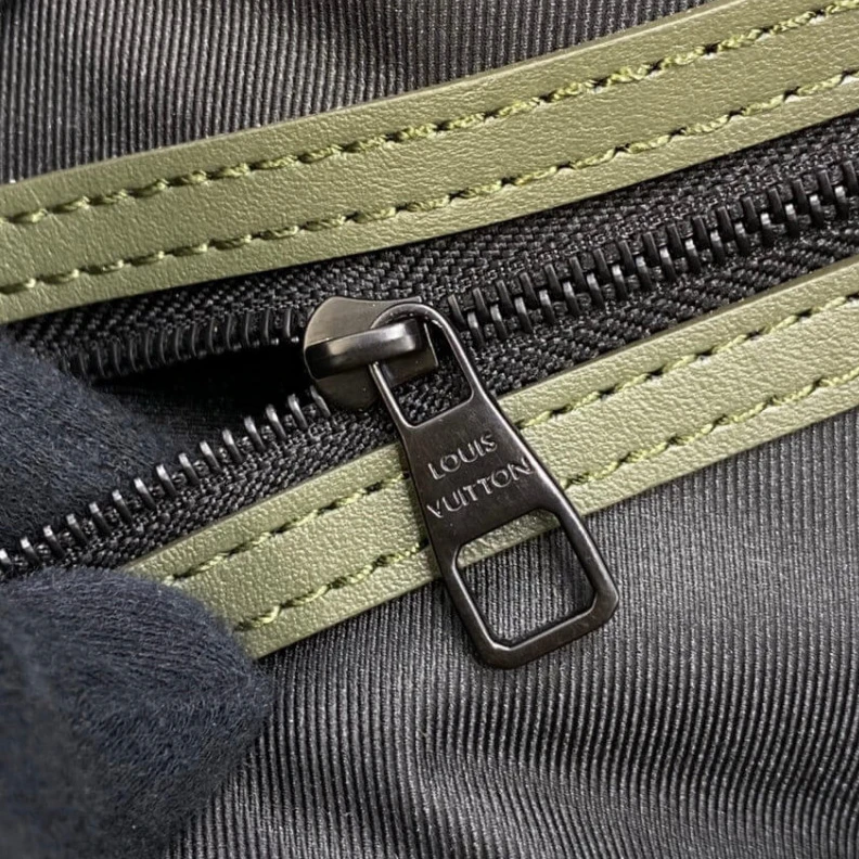 Mythick.ru 50 x 29 x Louis Vuitton Monogram Seal Keepall Bandoulière 50 Green