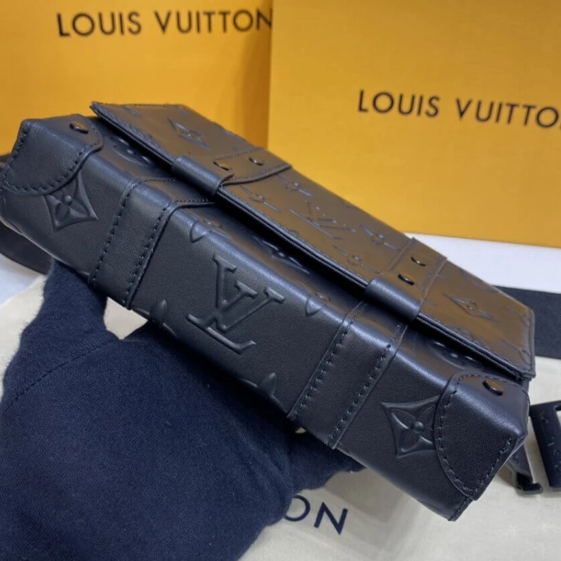 Mythick ru Inside fl Louis Vuitton Monogram Seal Trunk Slingbag Black
