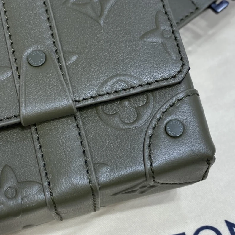 Lv belts replica Toneonton Louis Vuitton Monogram Seal Trunk Slingbag Green