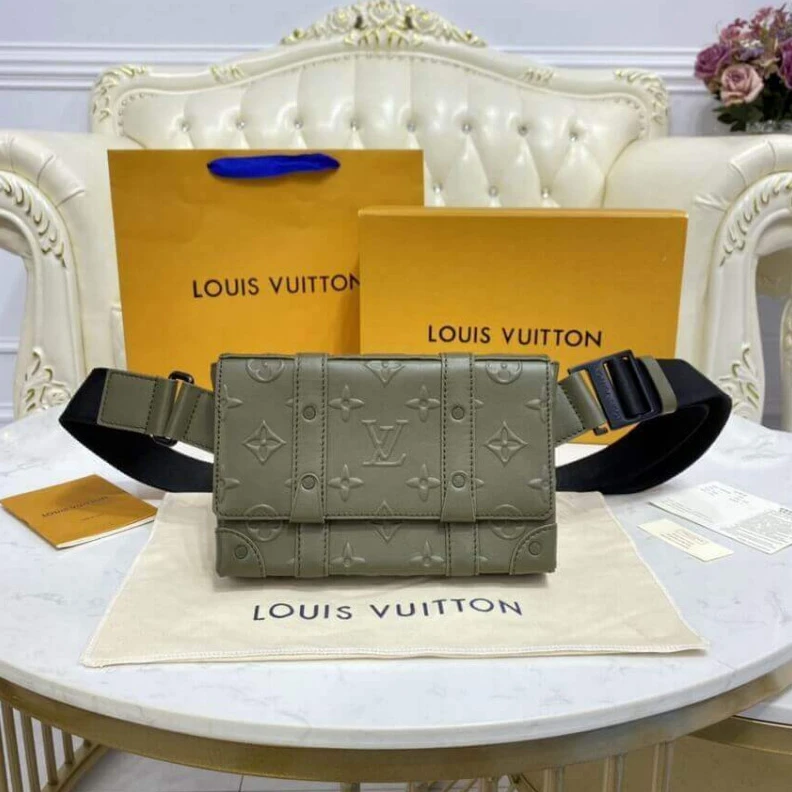 Toneonton Louis Vuitton Monogram Seal Trunk Slingbag Green