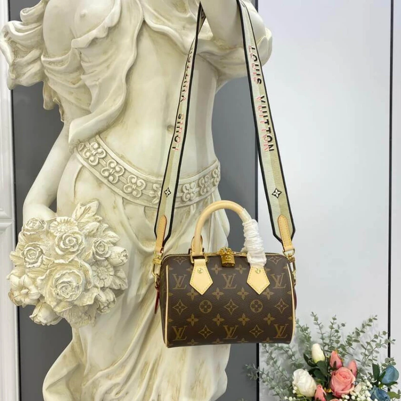 Louis vuitton locations Textile l Louis Vuitton Monogram Speedy Bandouliere 20 Black