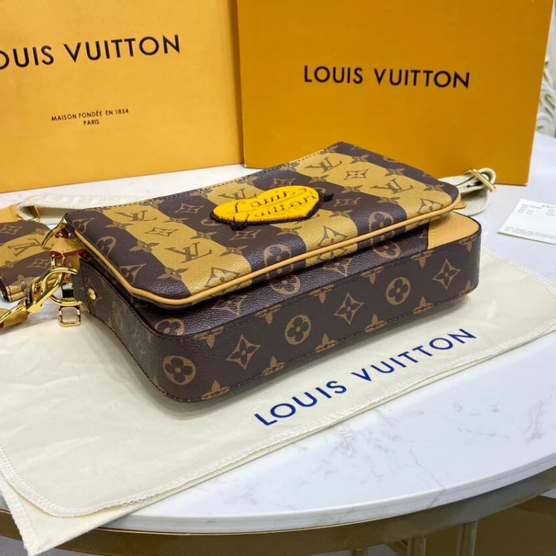 Mythick.ru ® Louis Vuitton Monogram Stripes Brown Trio Messenger