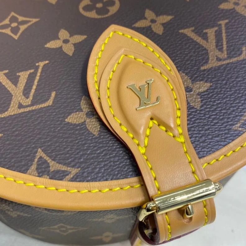 Mythick.ru Natural c LV Monogram Tambourin