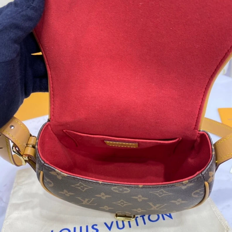 Mythick.ru Natural c LV Monogram Tambourin